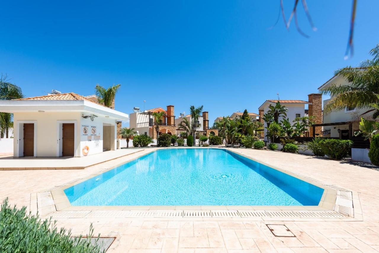 Villa Alexandra By Ezoria Villas Aya Napa Dış mekan fotoğraf