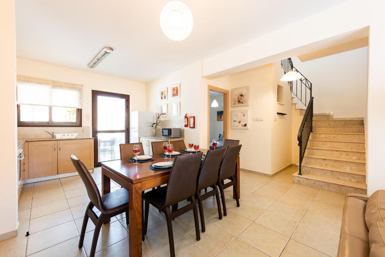 Villa Alexandra By Ezoria Villas Aya Napa Dış mekan fotoğraf