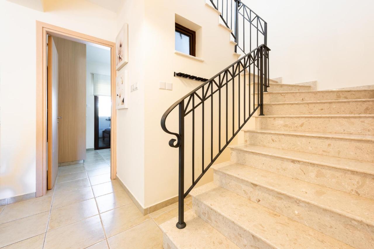 Villa Alexandra By Ezoria Villas Aya Napa Dış mekan fotoğraf