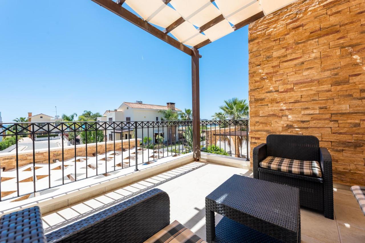 Villa Alexandra By Ezoria Villas Aya Napa Dış mekan fotoğraf