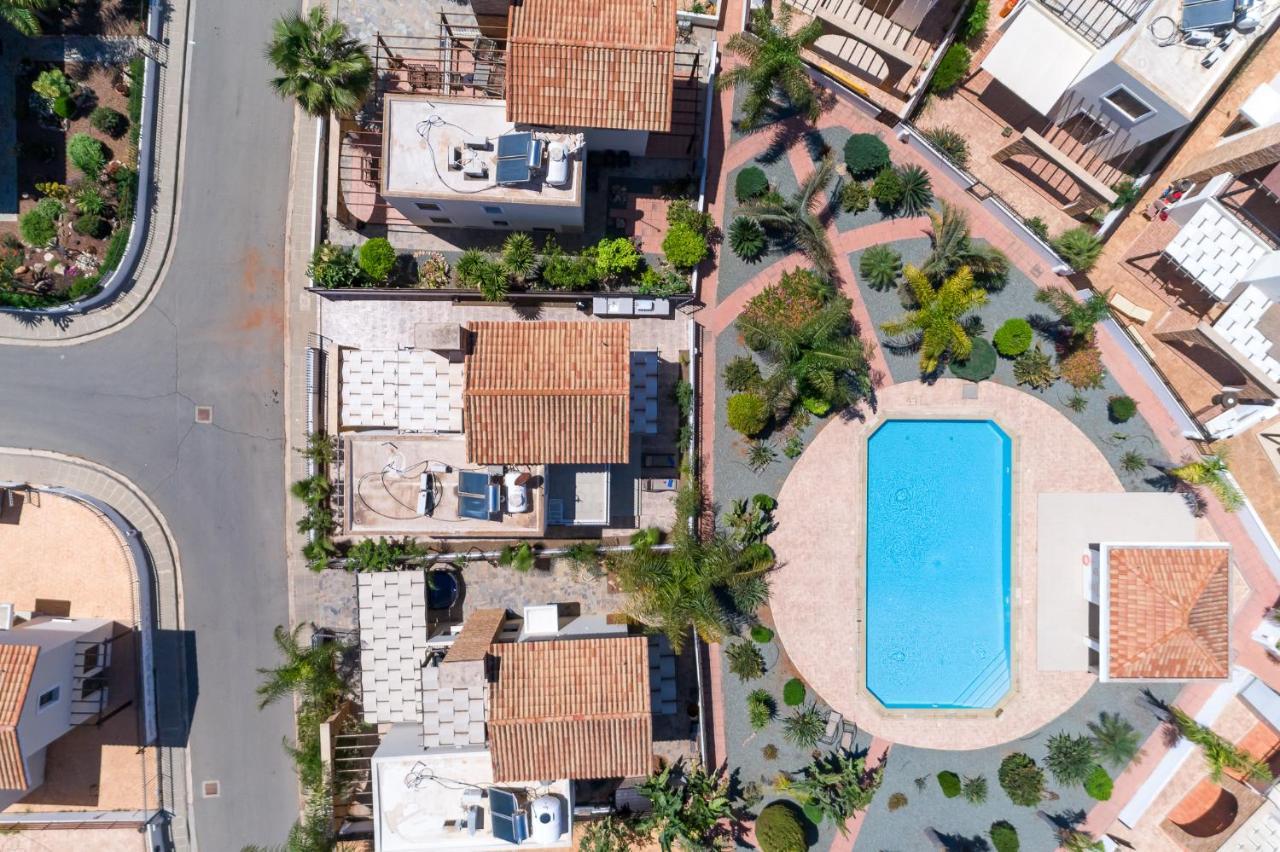 Villa Alexandra By Ezoria Villas Aya Napa Dış mekan fotoğraf